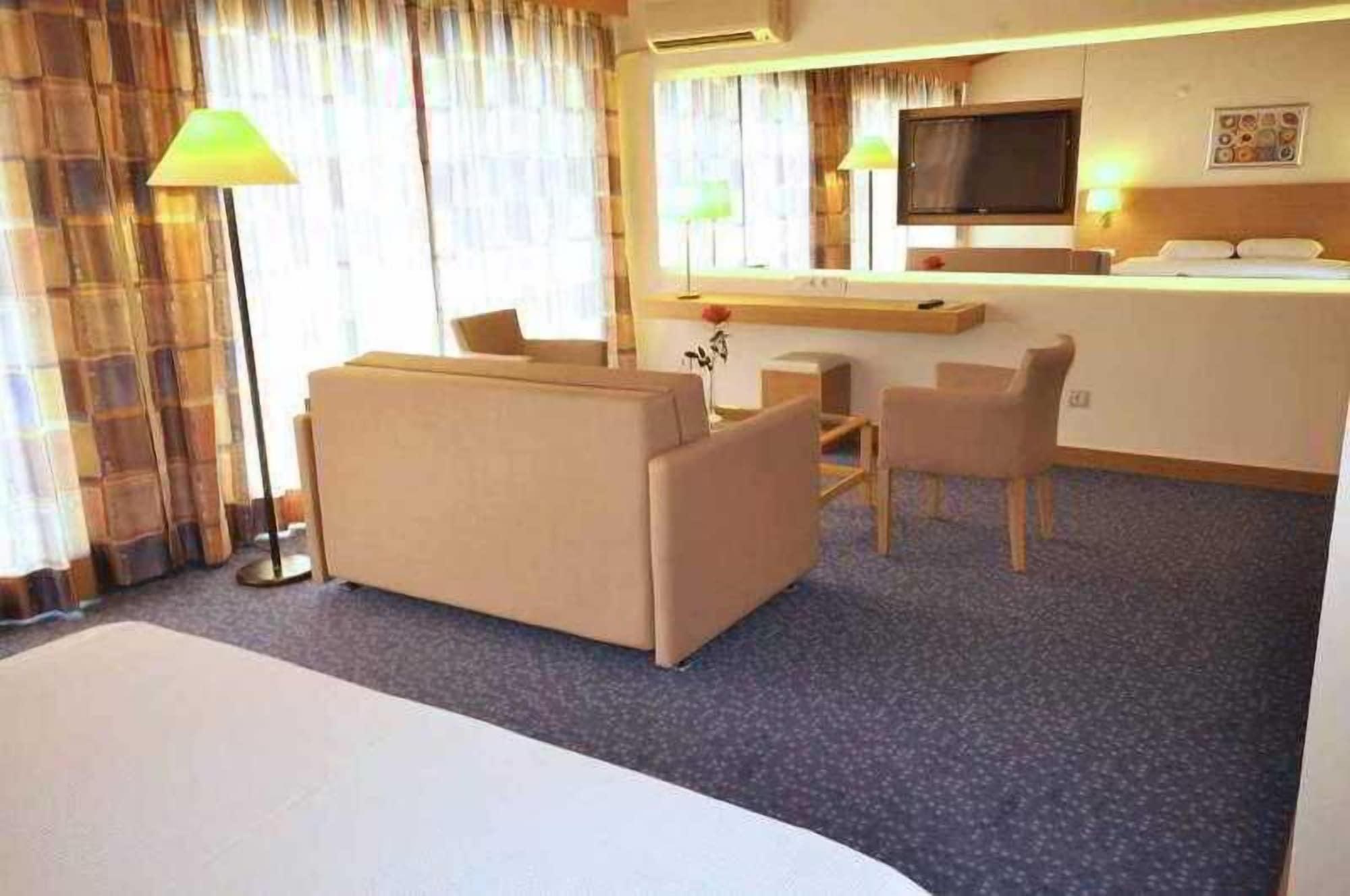 Hotel Grand Efe (Adults Only) Ozdere Exterior photo